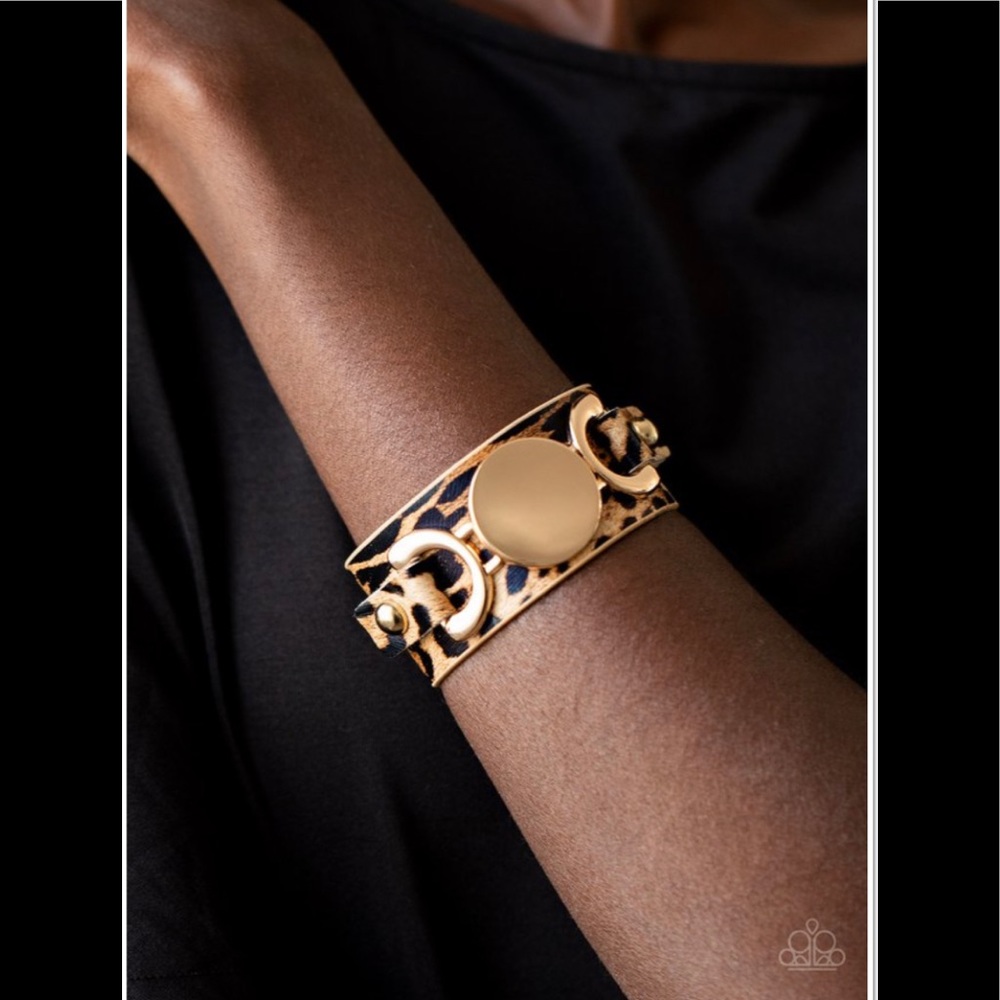 Paparazzi Accessories Your Claws are Showing